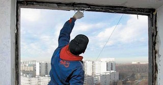 Демонтаж остекления балкона в Ишиме - цена от 570 руб. - Сварной-Шм