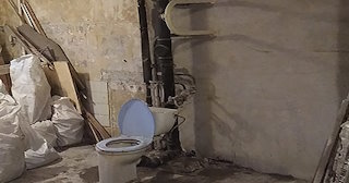 Демонтаж сантехкабины в панельном доме - цена от 1036 рублей | Сварной-Шм